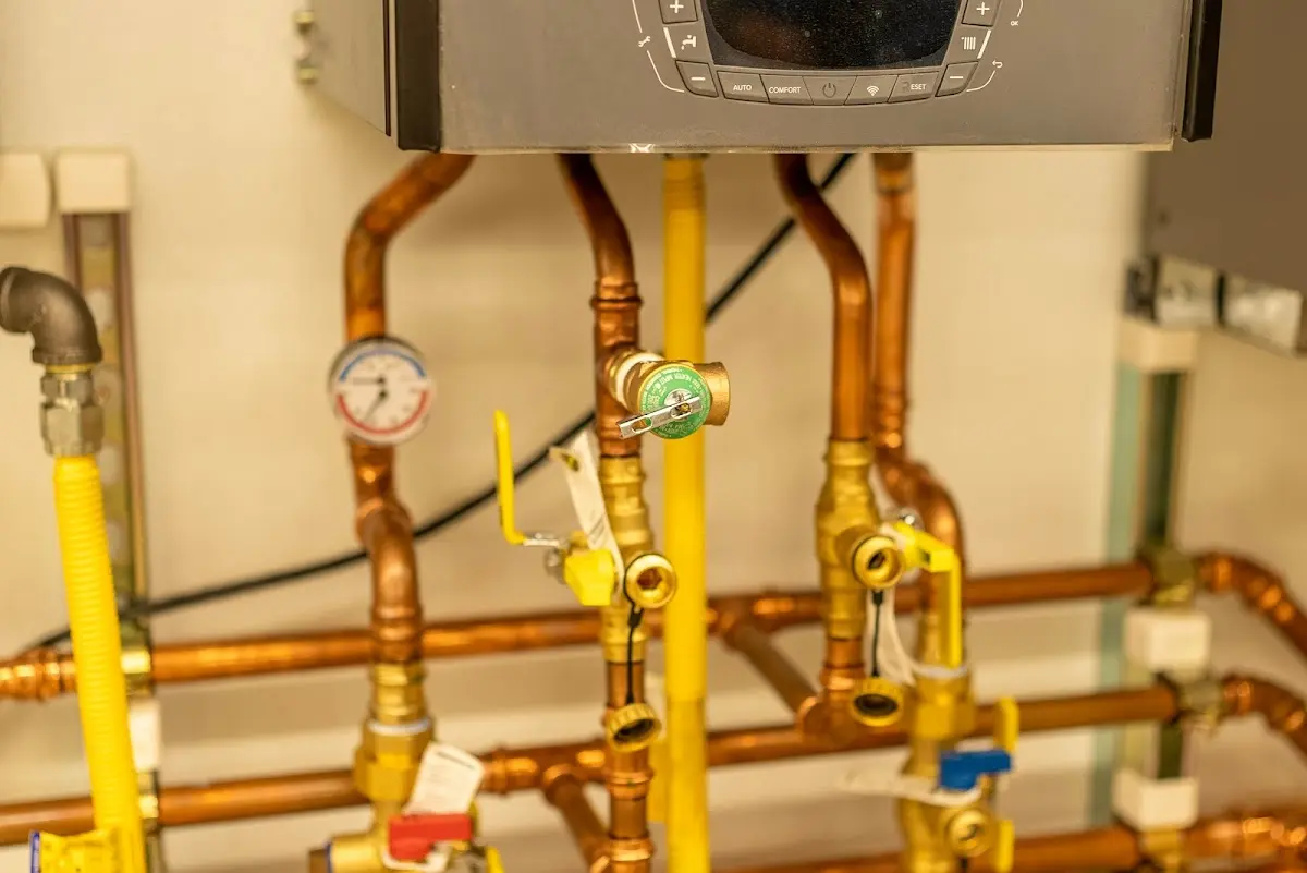 Licensed technician providing Sewer Cleanout for a homeowner in Allouez